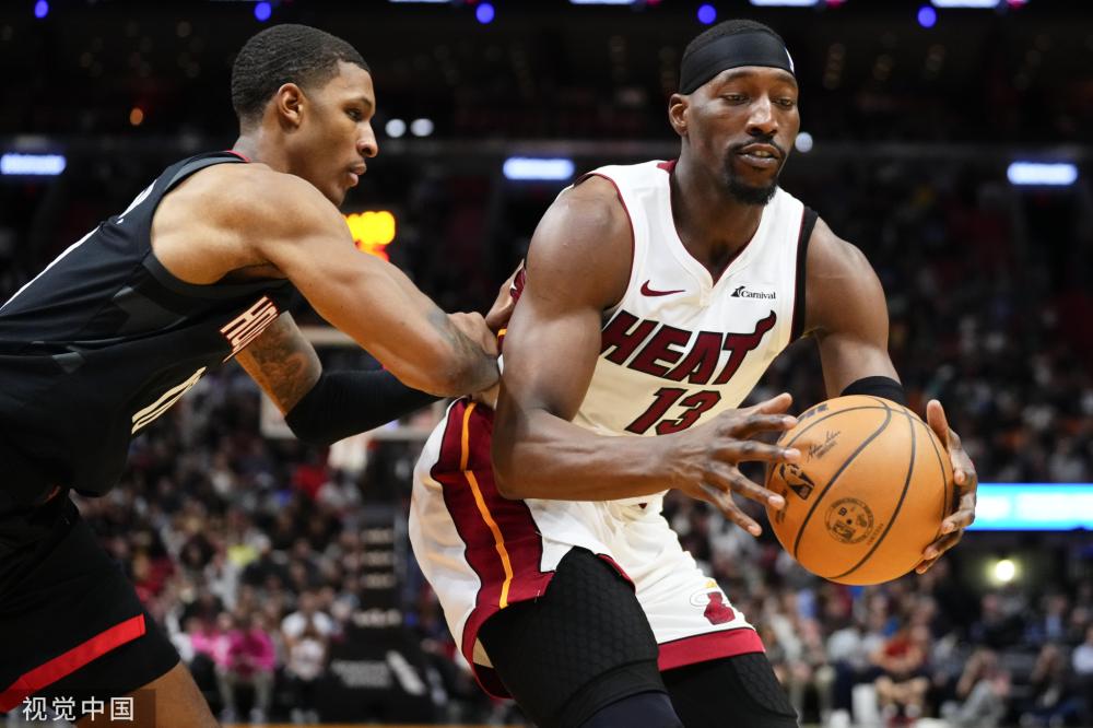 中场的戈洛 中场的戈洛