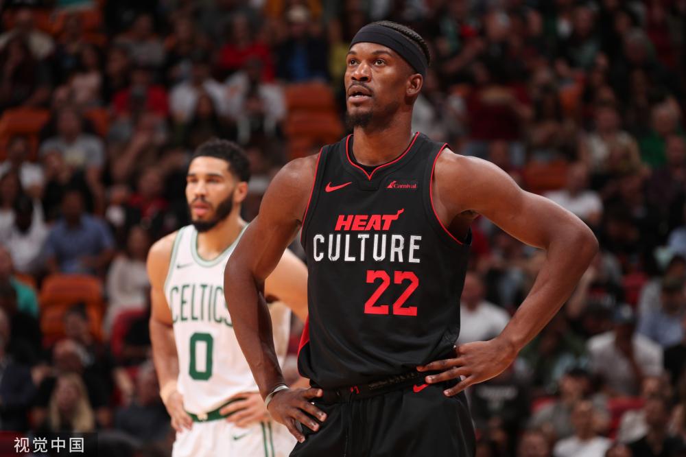 的市场里 的市场里